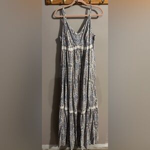 $15💙Bundled Torrid Floral Maxi Dress